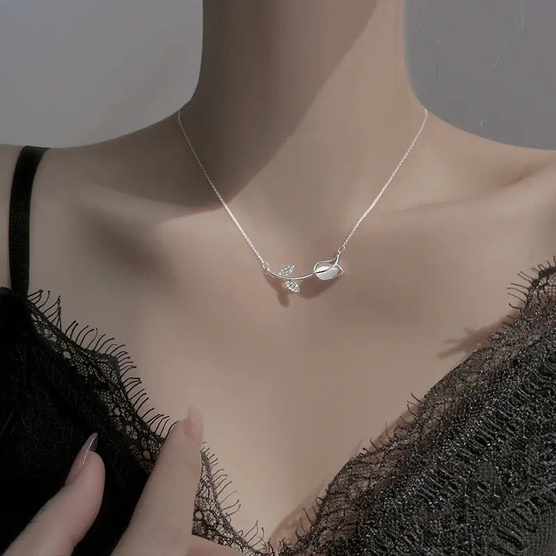 Collar de Tulipán Rosa de Plata de Ley S925 Sencillo